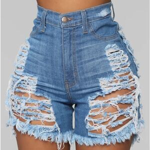 NWT Yes now super distressed denim shorts size 11